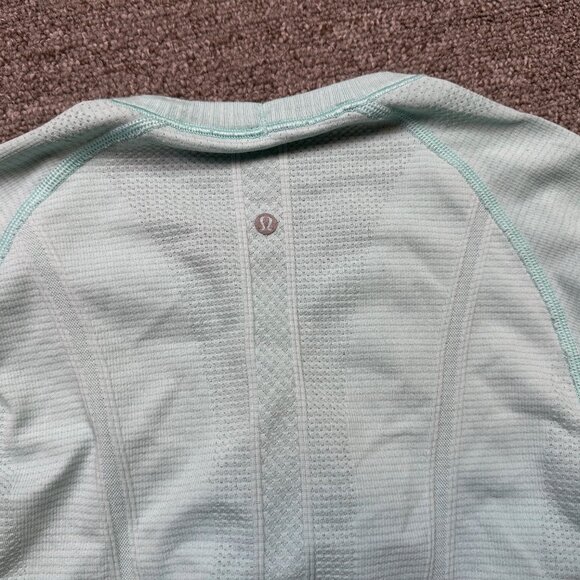 Lululemon Swiftly Short Sleeve T-Shirt Mint Moment Blue Women's Size 4 - Picture 6 of 6